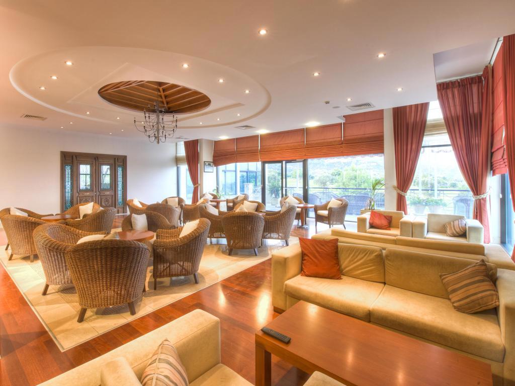 Korineum Golf & Beach Resort 